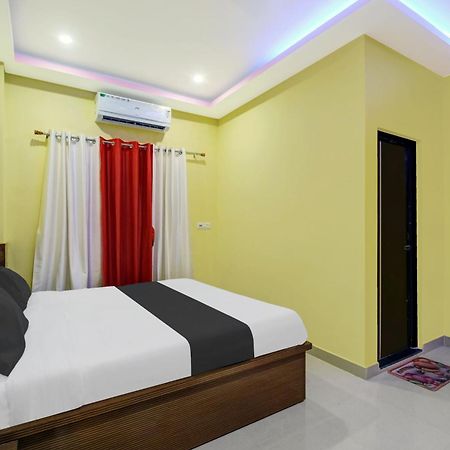 Super Hotel O Sai D-Lux Ґувахаті Екстер'єр фото