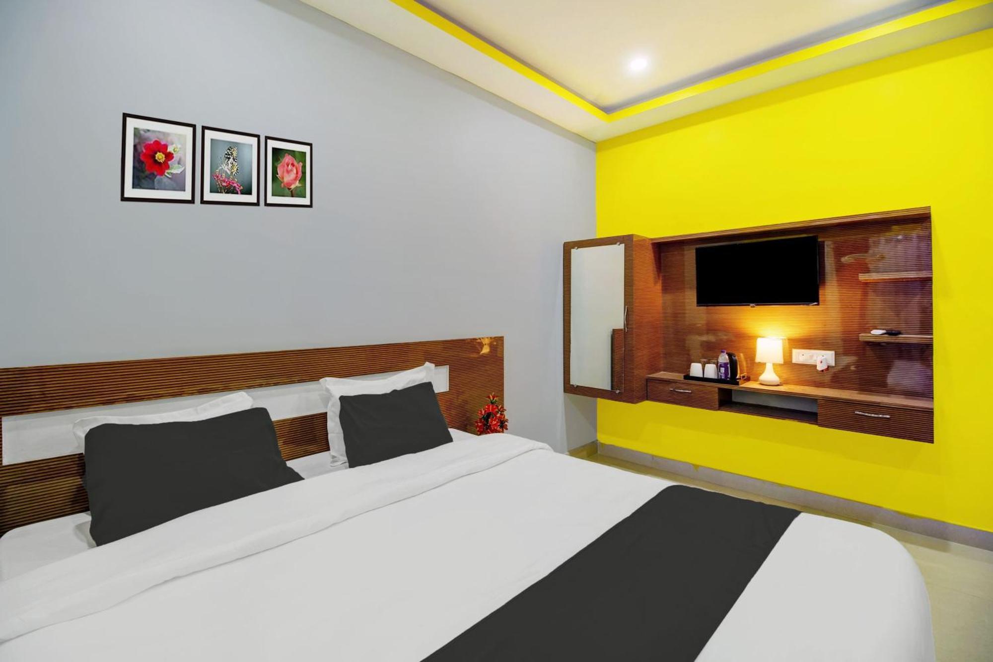 Super Hotel O Sai D-Lux Ґувахаті Екстер'єр фото